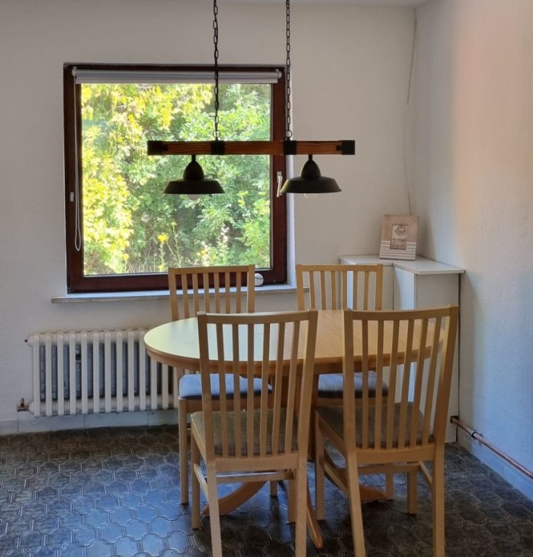 Essbereich in Wohnküche