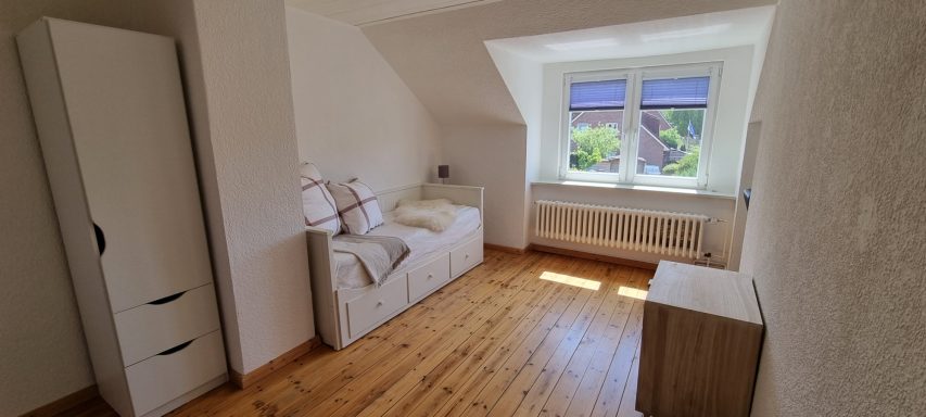 Schlafzimmer mit Schlafcouch